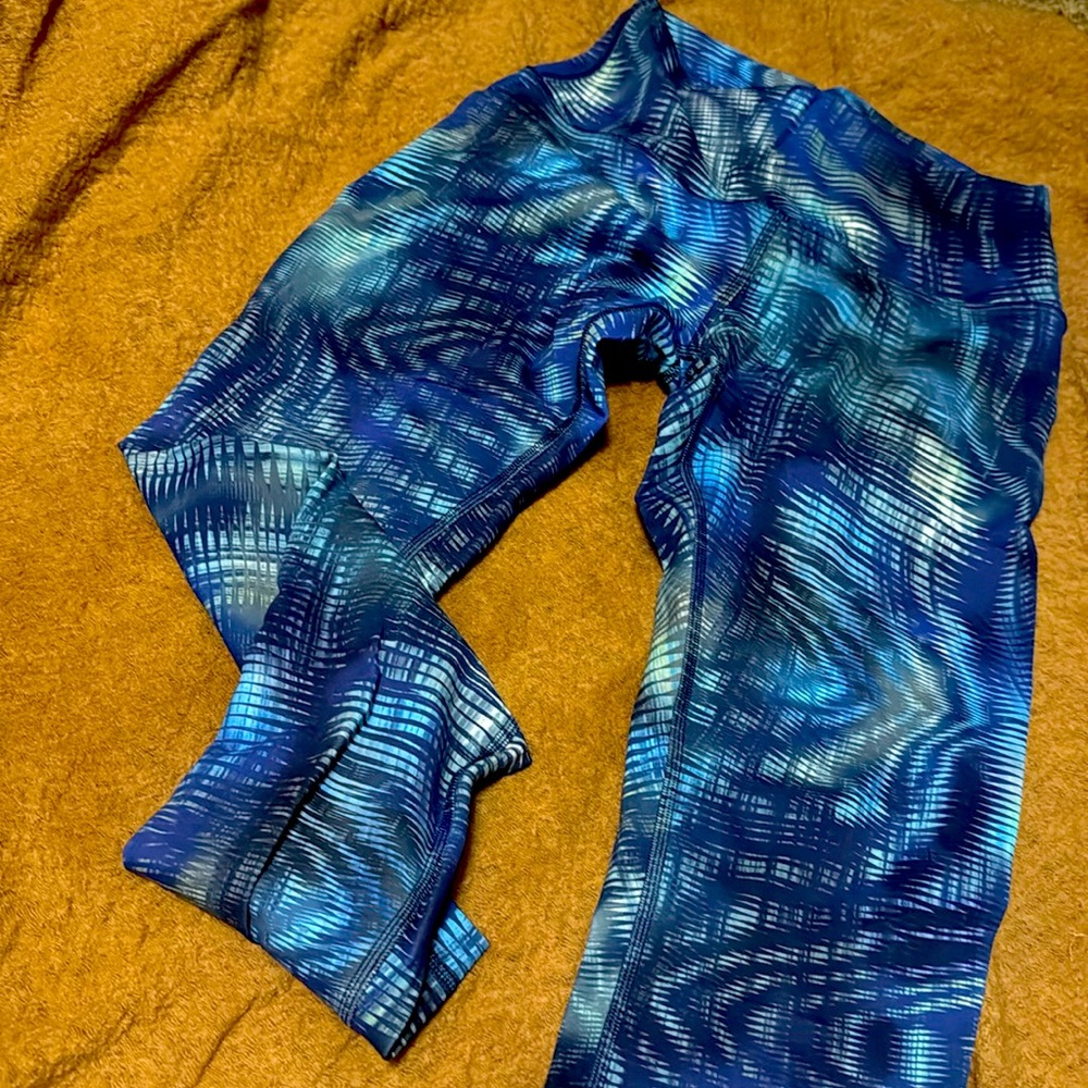 COPY - Lululemon blue funky pattern yoga leggings